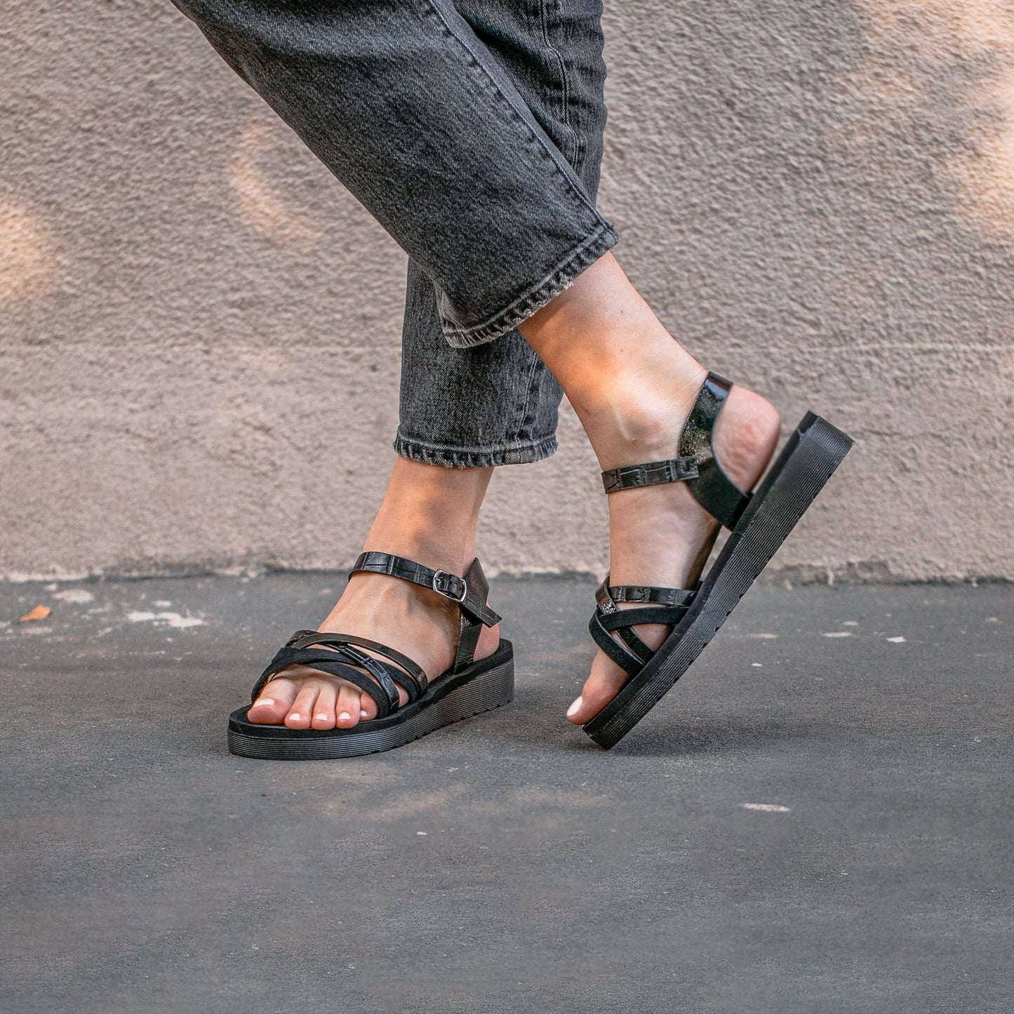 Sandalia Negra Mujer 13211