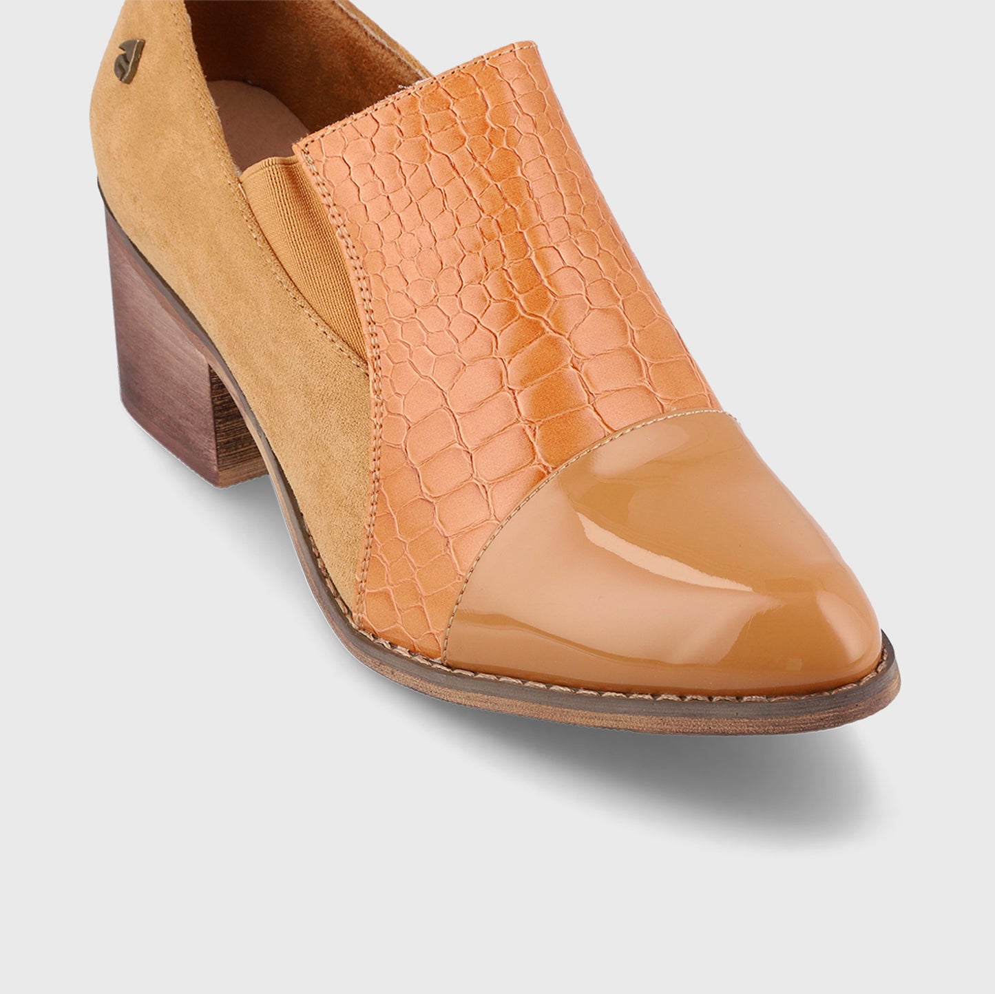 Zapato Taco Camel  Mujer 33731