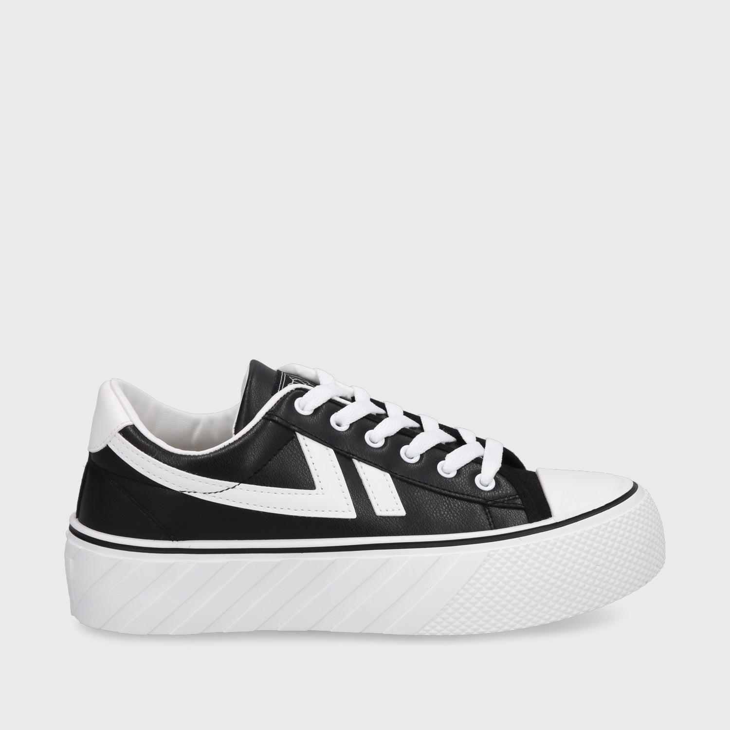 Tenis Gotta Mujer Liverpool Colección Converse Hello Kitty