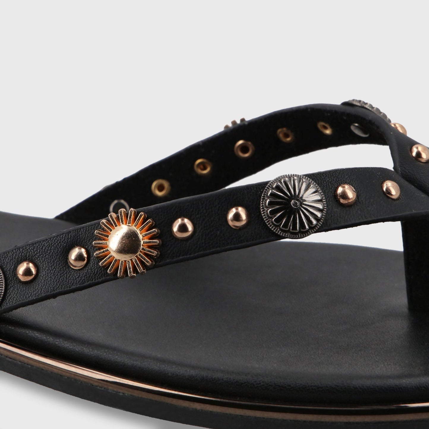 Sandalia Plana Negra Mujer 55211 - Gotta Perú