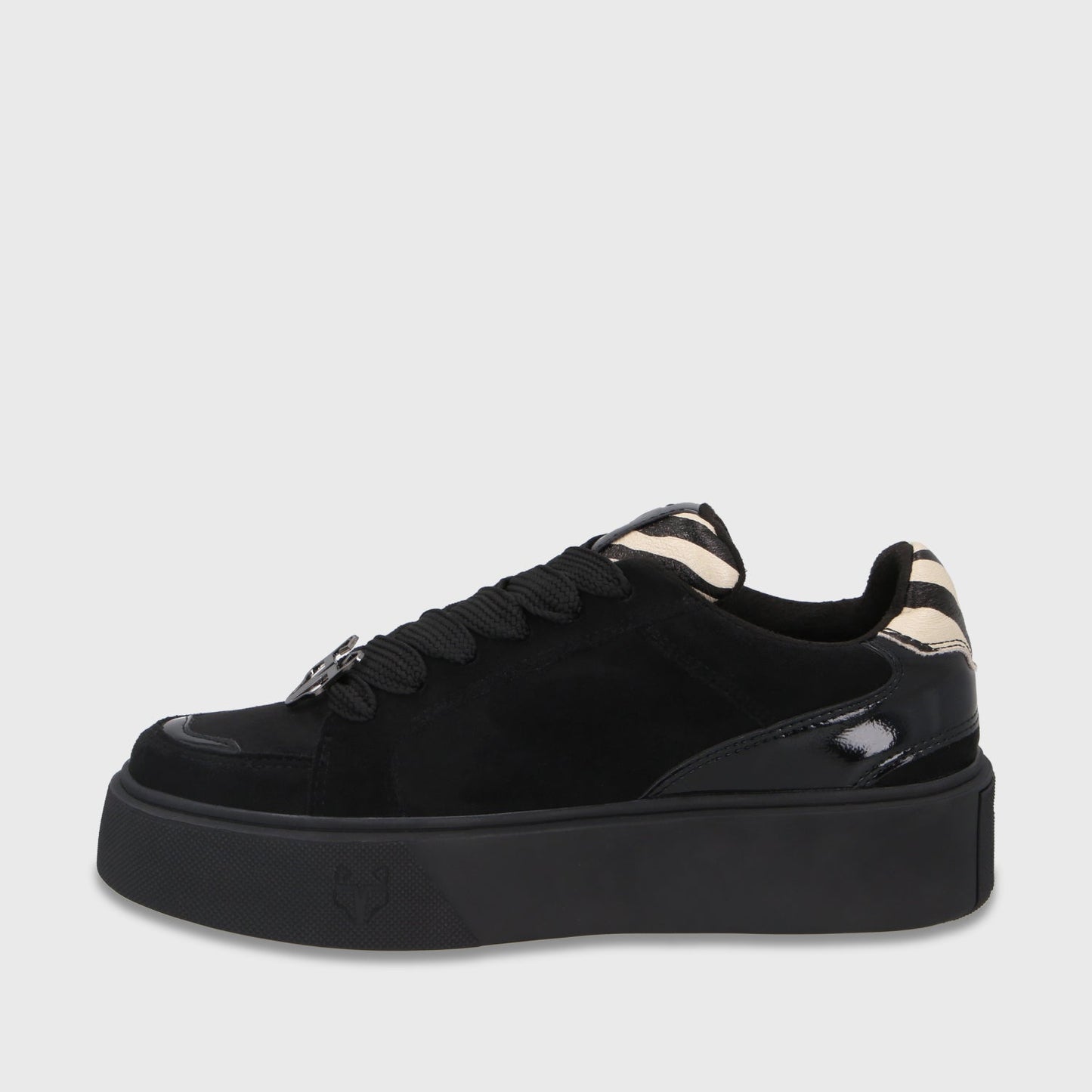 Zapatilla Negra Mujer 43046 - Gotta Perú