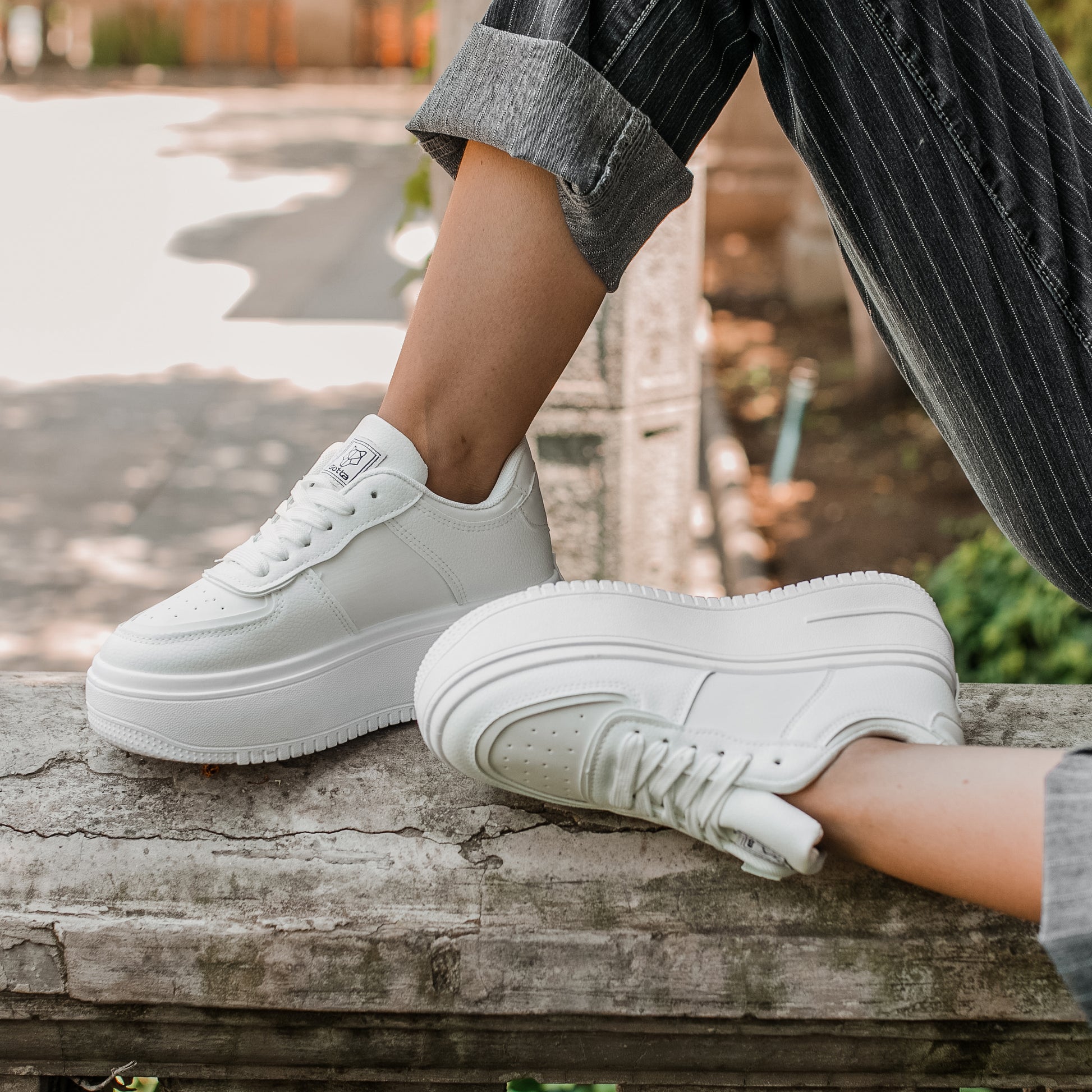 Zapatillas Blancas Tenis Blancos De Cuero Sale Zapatillas