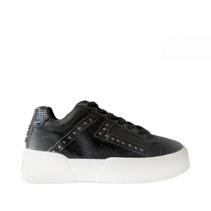 Zapatilla Negra Cuero Mujer 18511