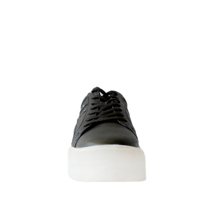 Zapatilla Negra Cuero Mujer 18511