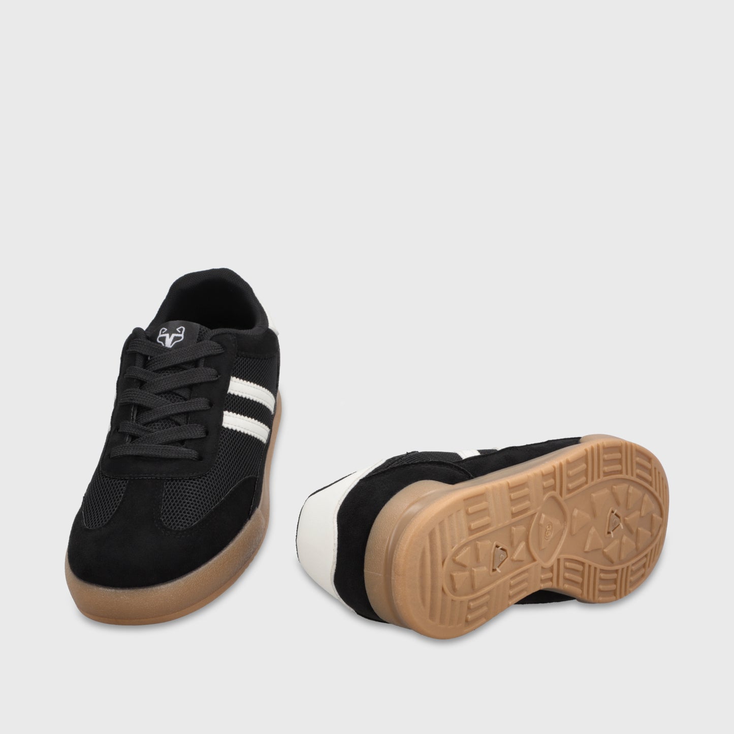 Zapatilla Negra Mujer 68020