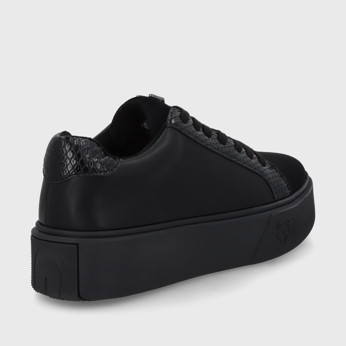 Zapatilla Negra Brillante Mujer 43042 - Gotta Perú